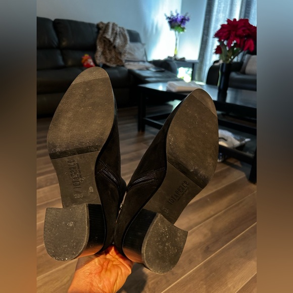 Joy & Peace boots - Picture 9 of 11